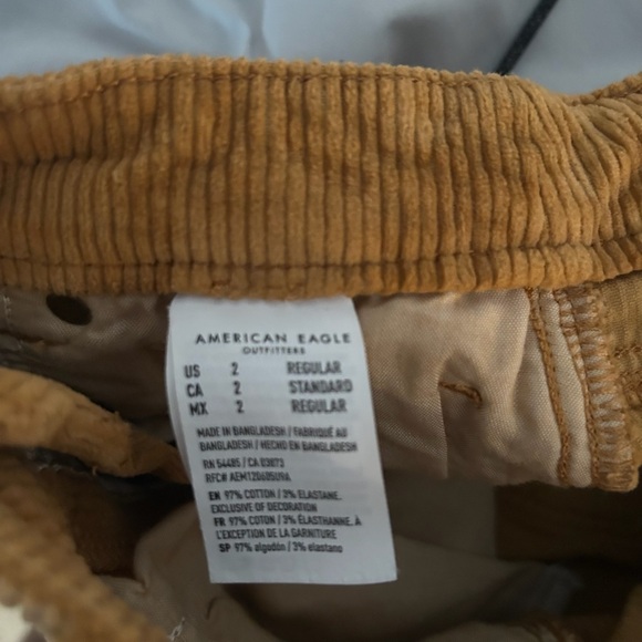 American Eagle Women’s Gold Mom Jean Super Stretch Ribbed Sz 2 - Picture 8 of 9